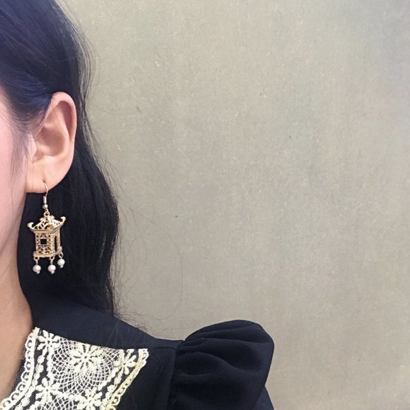 💕Last One Asian Architecture Pearl Earrings - Picture 5 of 5